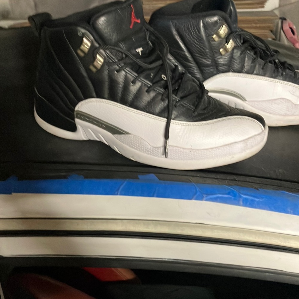 Jordan 12 playoffs slightly worn no wrinkles no tears great condition